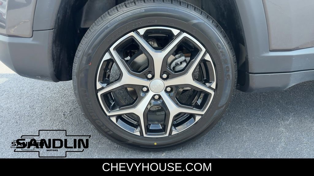 Used 2024 Jeep Compass Limited image 31