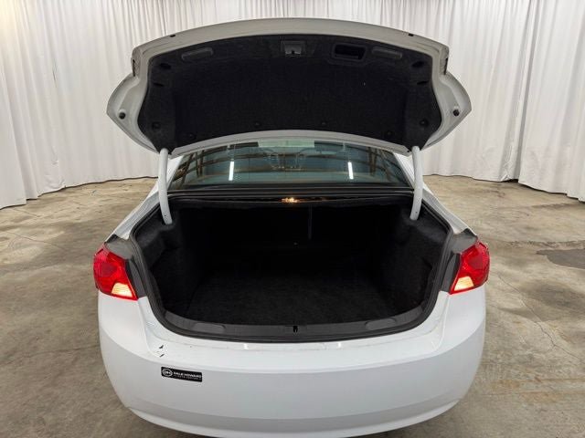 Used 2018 Chevrolet Impala LS FWD image 21