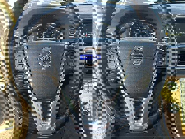 Used 2016 Volvo S60 T5 Premier image 24