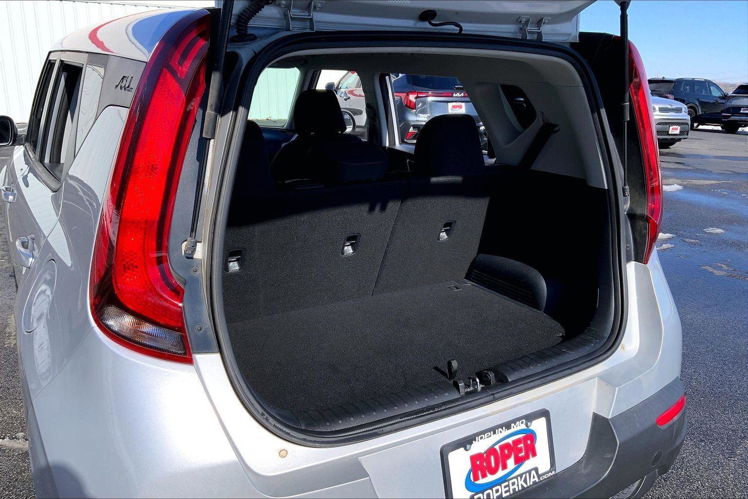 Used 2020 Kia Soul S image 23