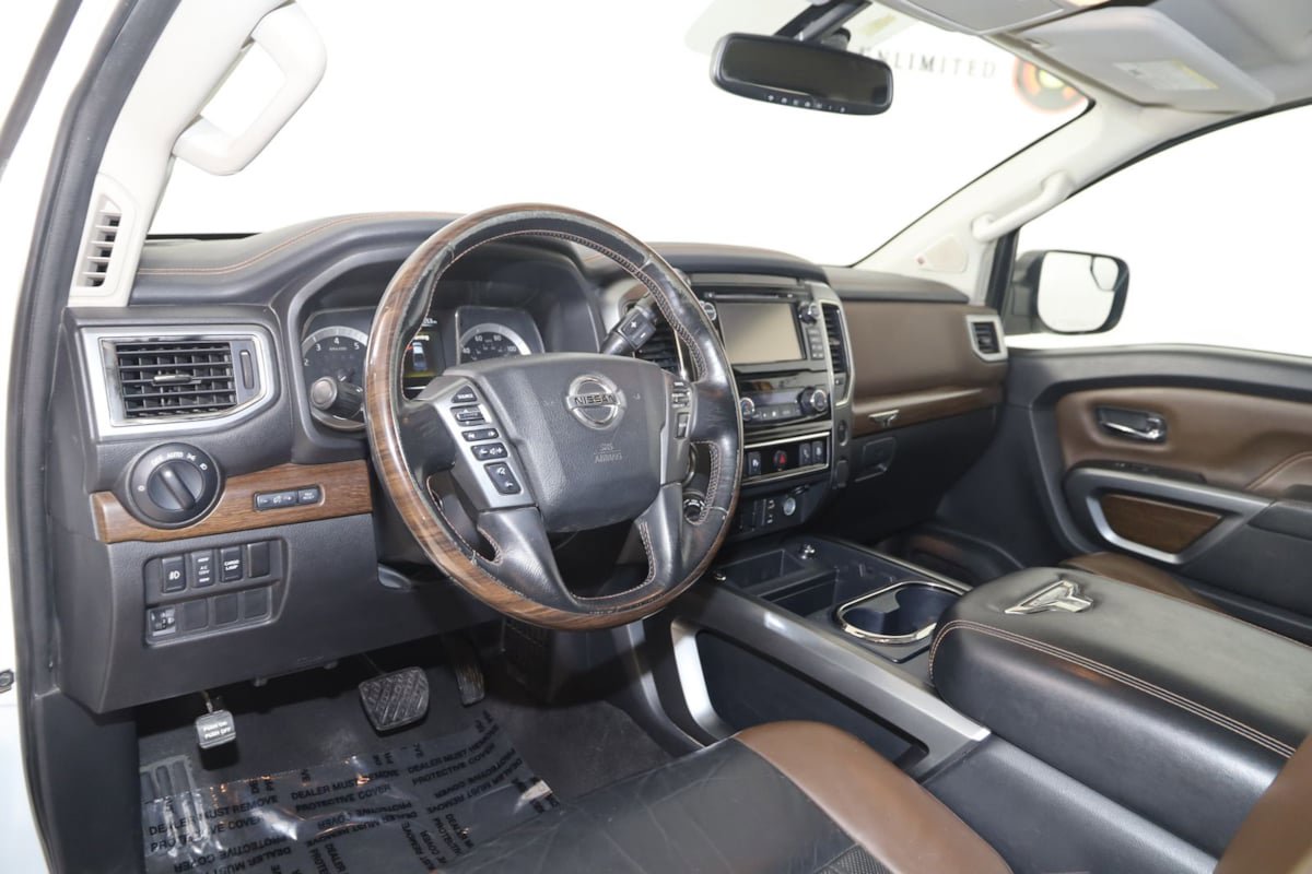 Used 2018 Nissan Titan Platinum Reserve w/ Platinum Utility Package AWD/4WD image 26