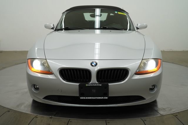 Used 2003 BMW Z4 2.5i image 2
