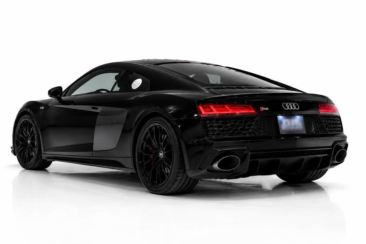 Used 2022 Audi R8 V10 RWD image 7