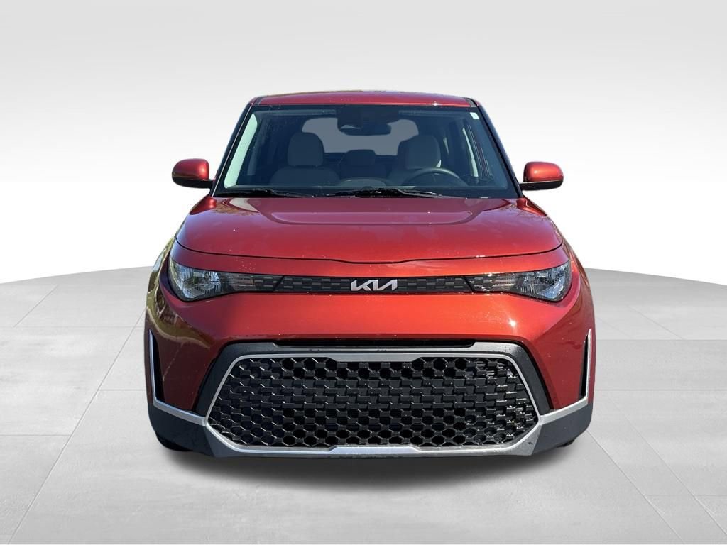 Used 2023 Kia Soul LX FWD image 7