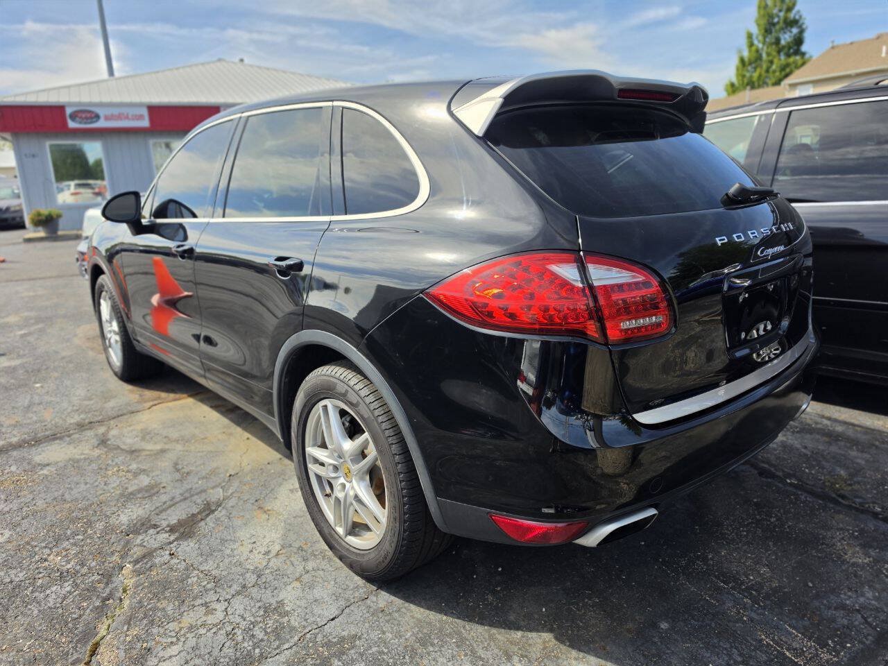 Used 2014 Porsche Cayenne Platinum Edition AWD/4WD image 4