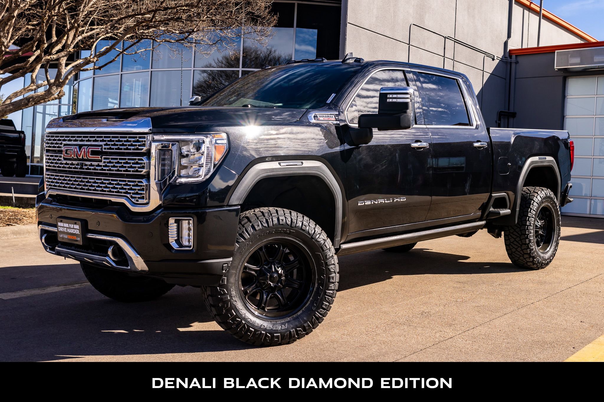 Used 2023 GMC Sierra 2500 Denali w/ Denali Black Diamond Edition image 5