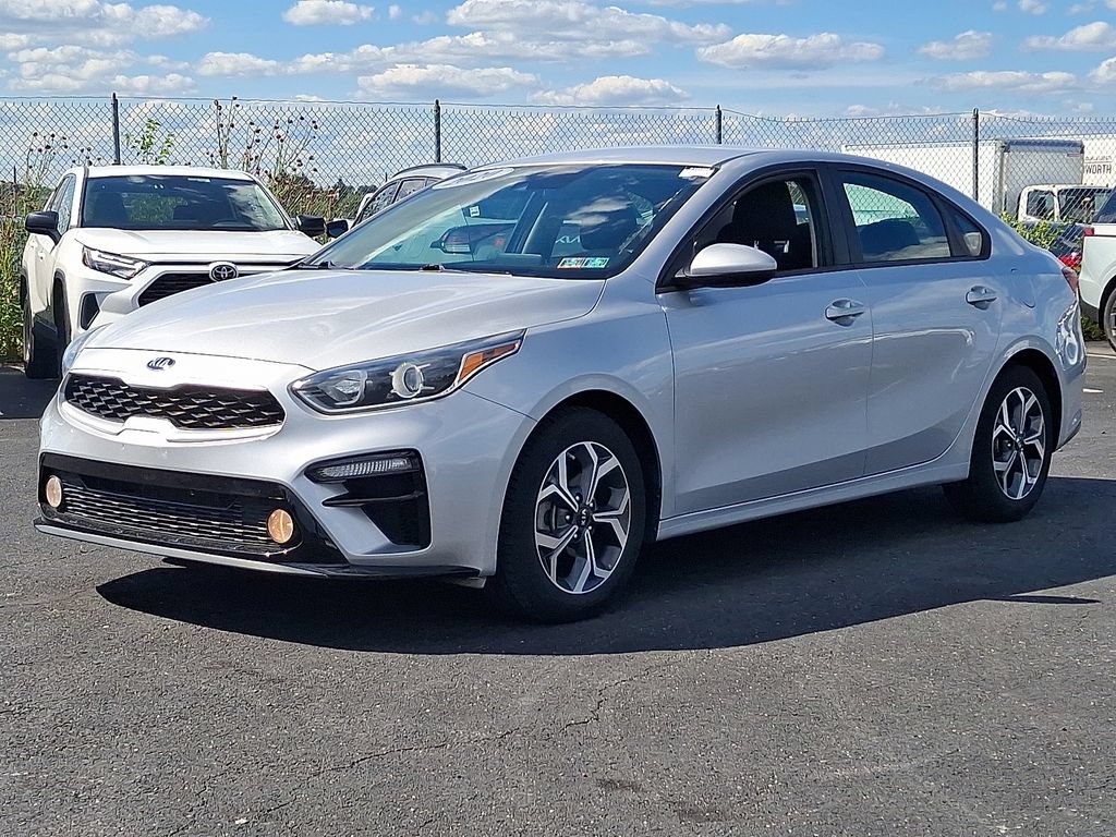 Used 2020 Kia Forte LXS FWD image 3