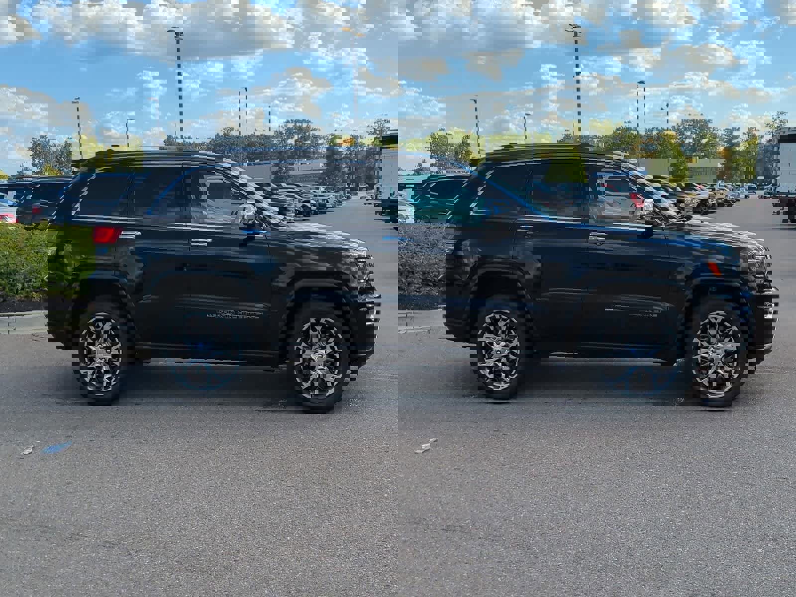 Used 2022 Jeep Grand Cherokee Limited w/ Tech Group image 9