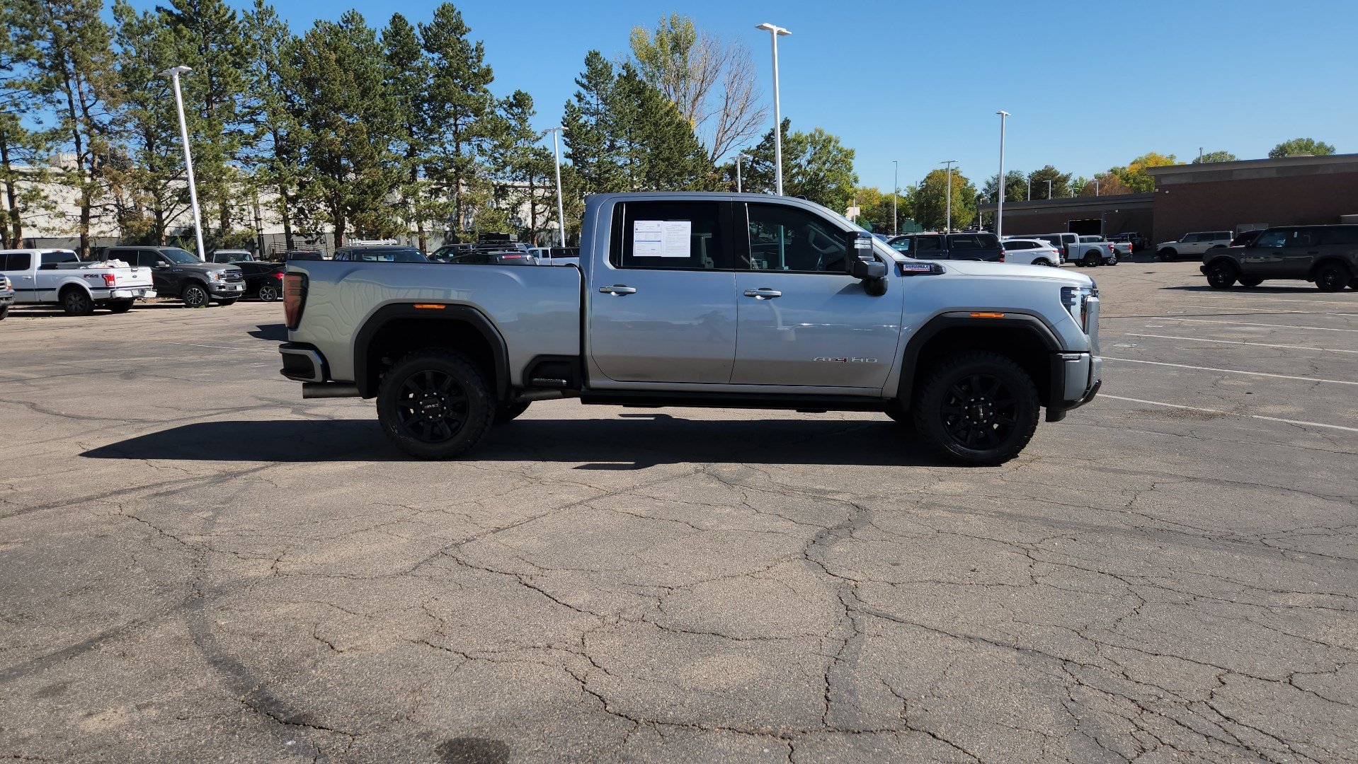Used 2024 GMC Sierra 3500 AT4 w/ AT4 Premium Plus Package AWD/4WD image 13