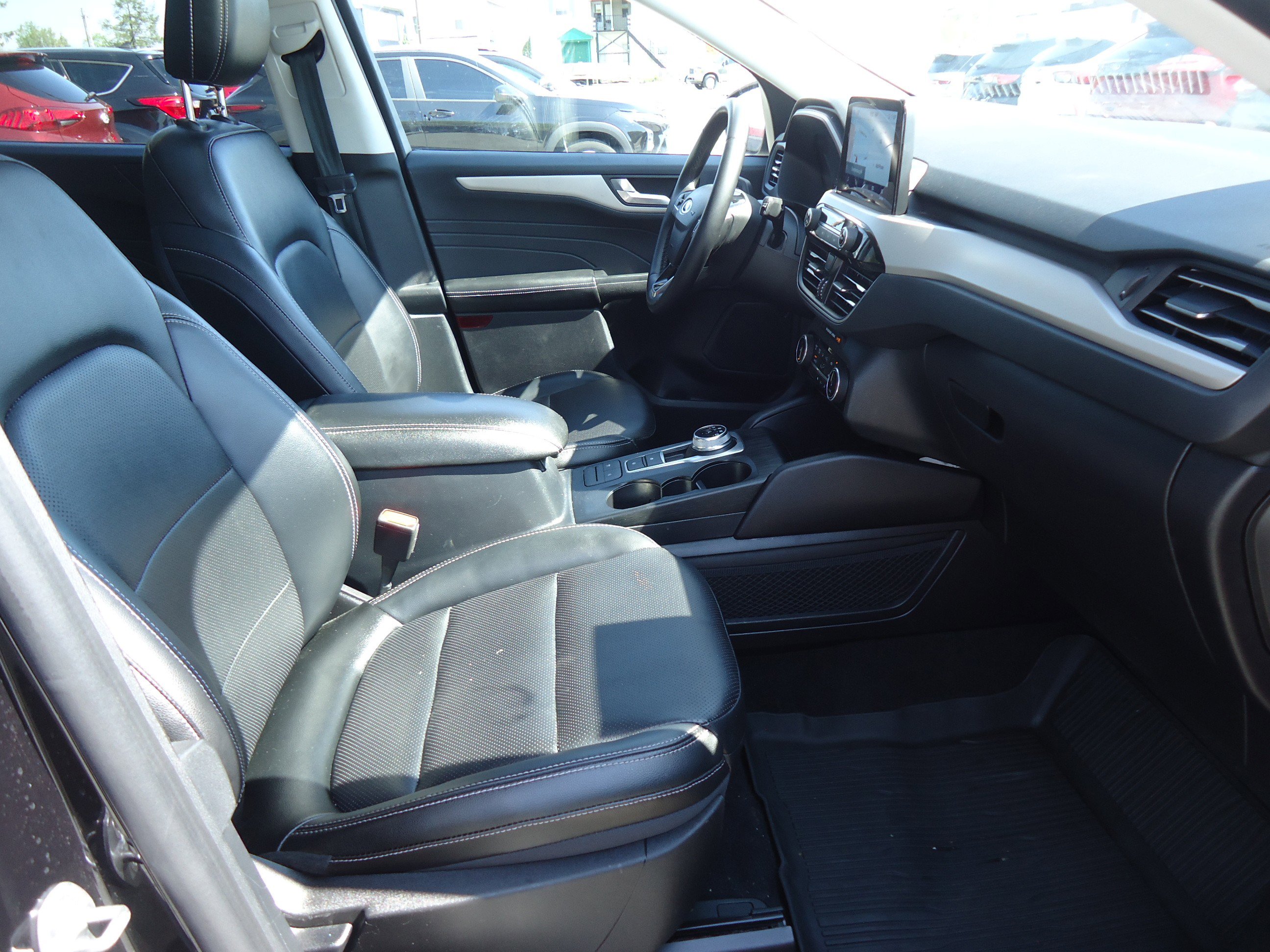 Used 2022 Ford Escape SEL image 26