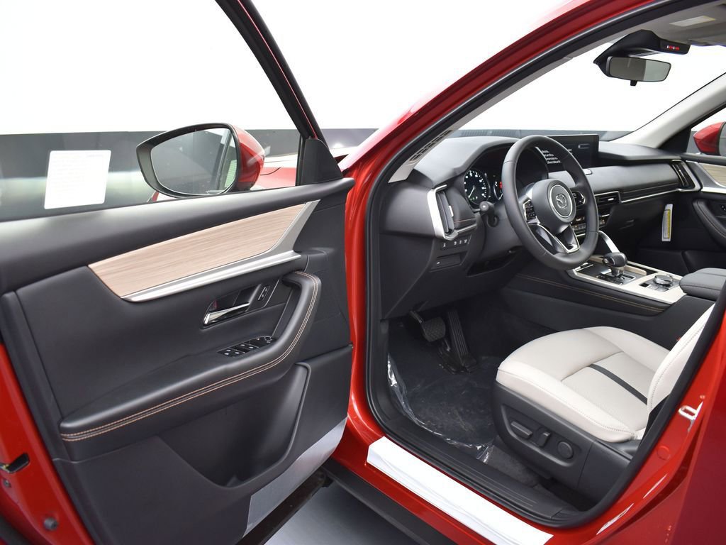 Certified 2025 MAZDA CX-90 3.3 Turbo w/ Preferred Package image 8