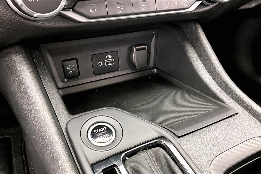 Used 2024 Nissan Sentra S image 32