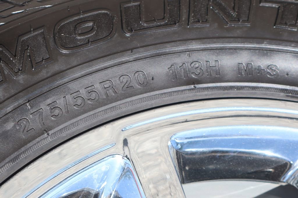 Used 2019 GMC Yukon XL Denali w/ Open Road Package AWD/4WD image 59