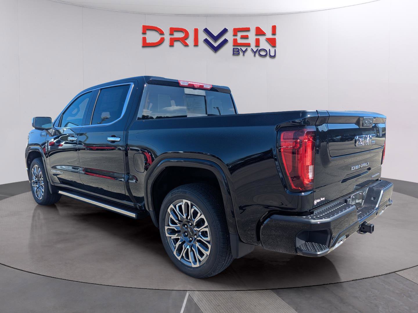 New 2026 GMC Sierra 1500 Denali Ultimate image 3