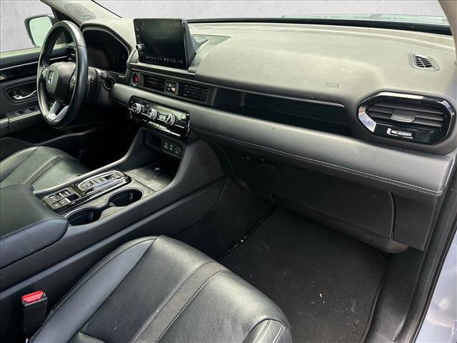 Used 2023 Honda Pilot Touring image 29