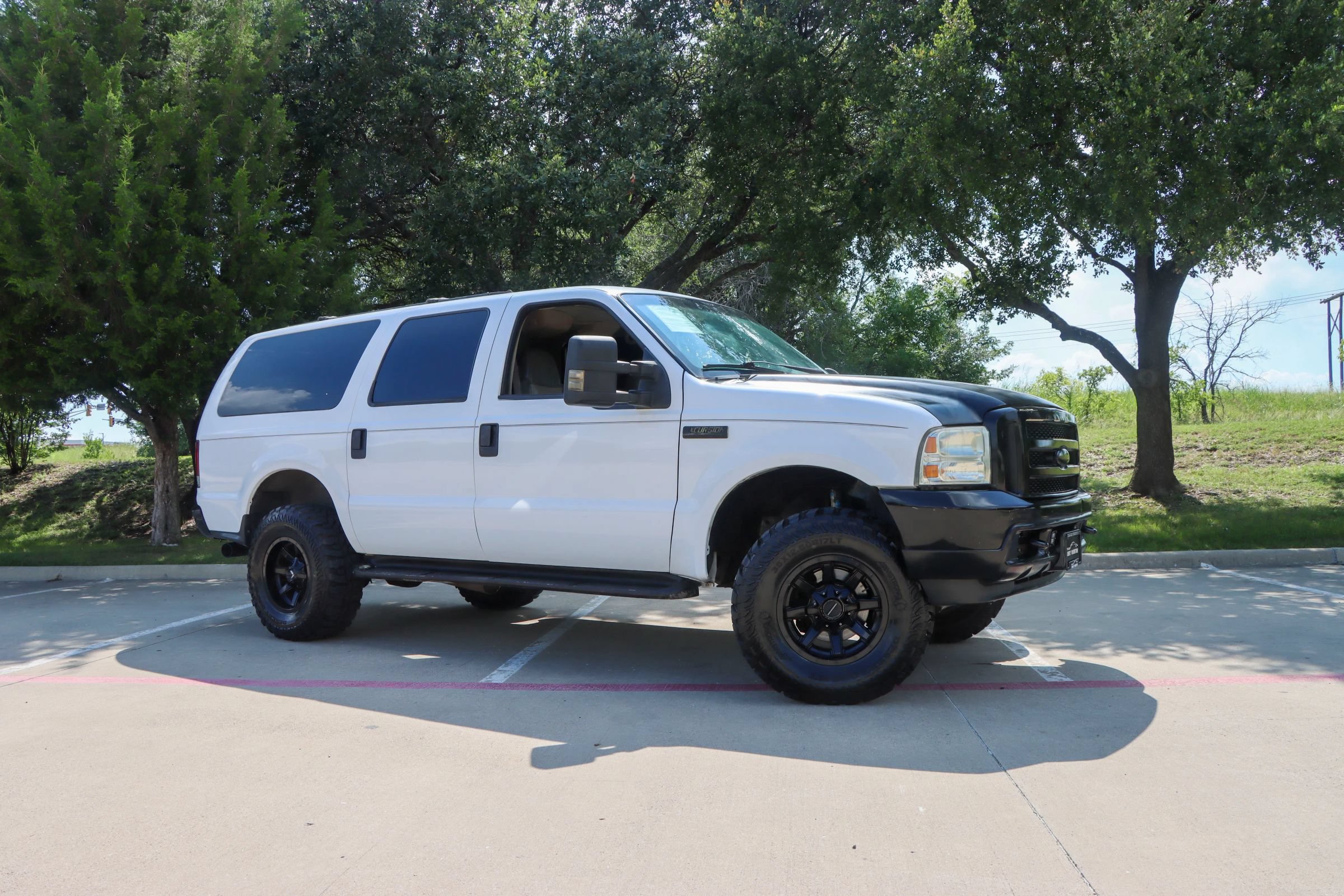 Used 2004 Ford Excursion Eddie Bauer AWD/4WD image 1