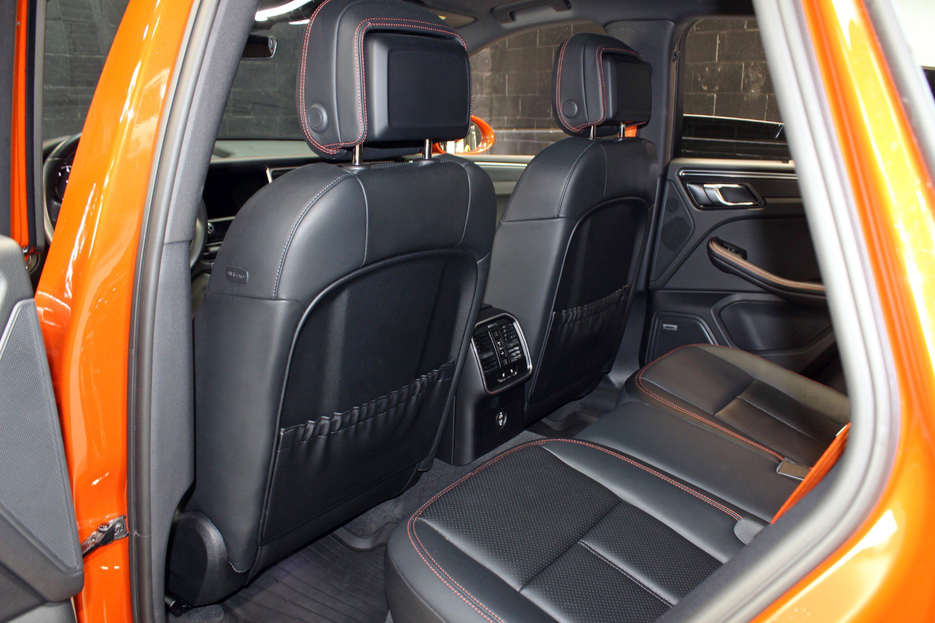 Used 2023 Porsche Macan GTS w/ Premium Package Plus image 40