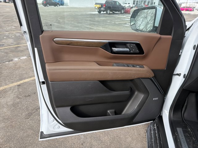 New 2026 Chevrolet Tahoe High Country w/ Sun And Tow Package image 10