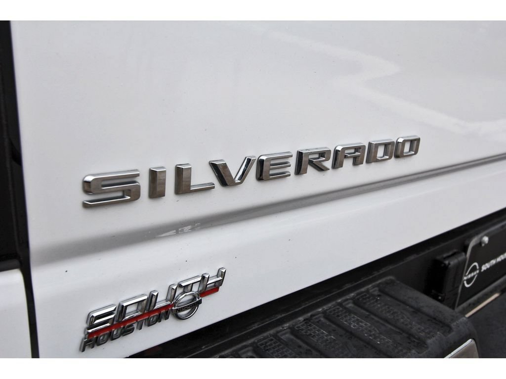 Used 2025 Chevrolet Silverado 2500 LTZ w/ LTZ Convenience Package AWD/4WD image 26
