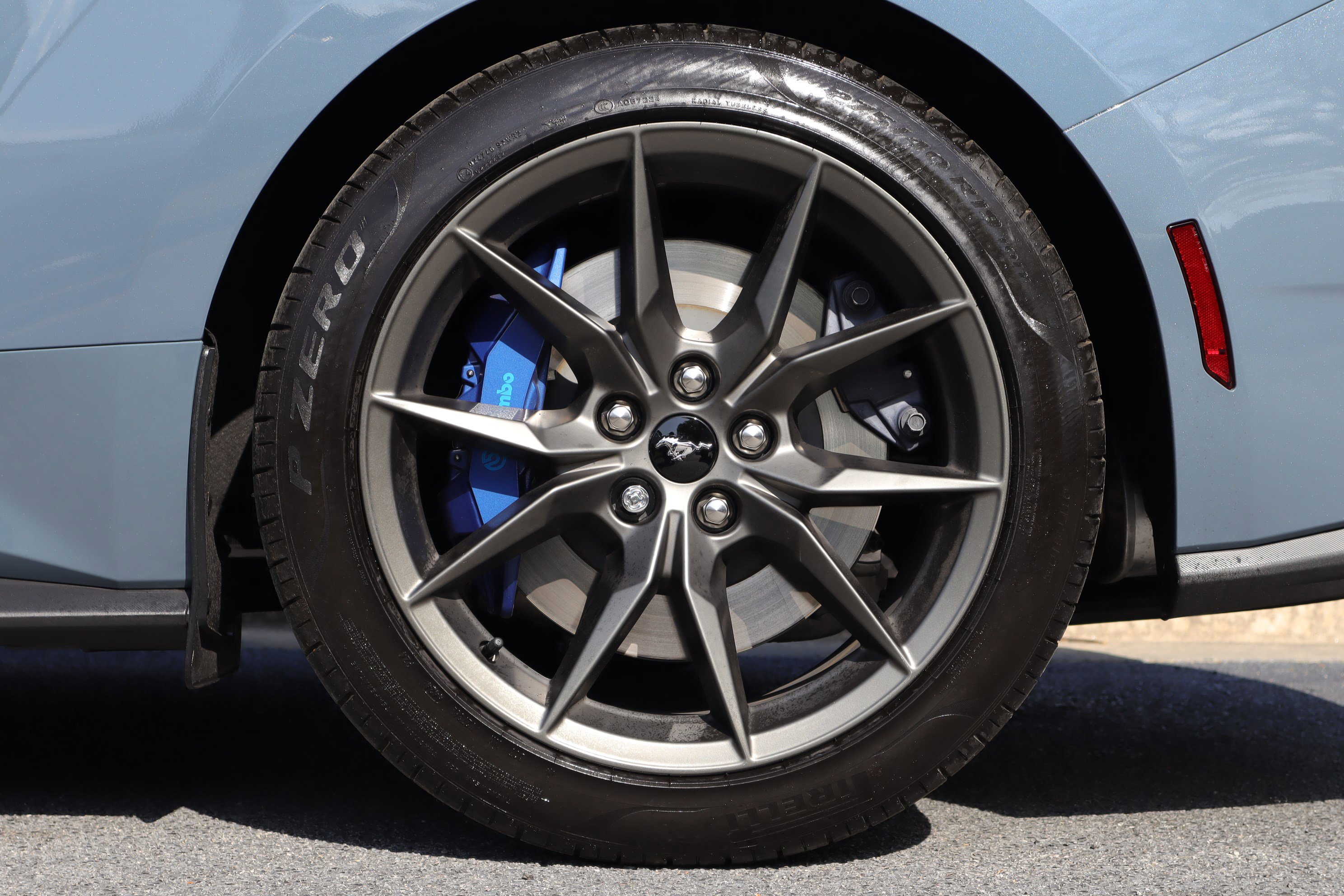 Used 2025 Ford Mustang Dark Horse image 6