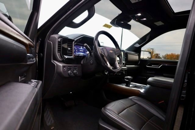 Used 2023 Chevrolet Silverado 1500 High Country w/ Max Trailering Package image 14