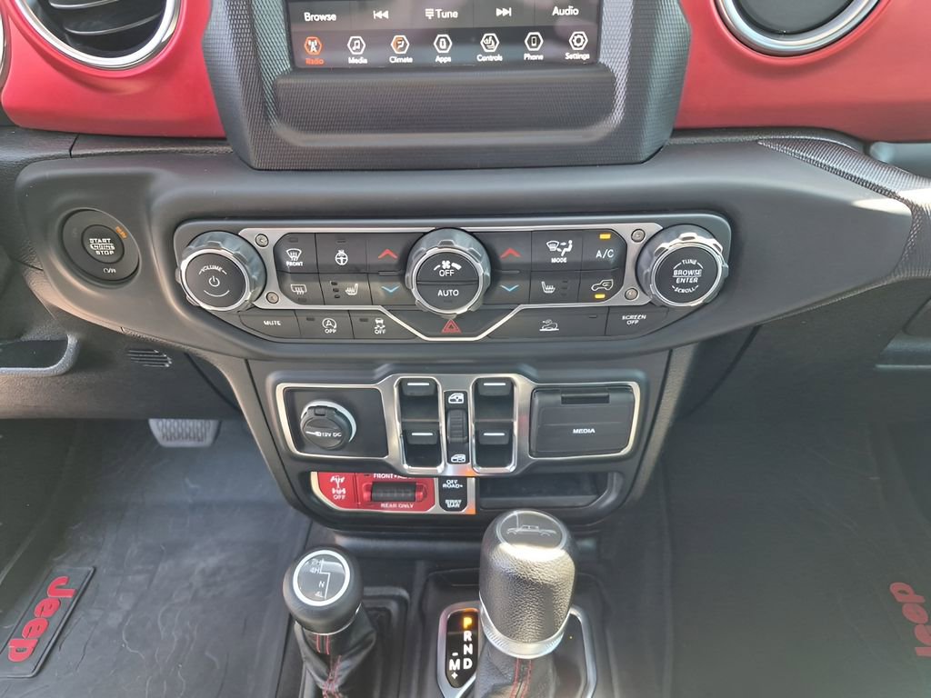 Used 2021 Jeep Gladiator Rubicon w/ LED Lighting Group AWD/4WD image 38