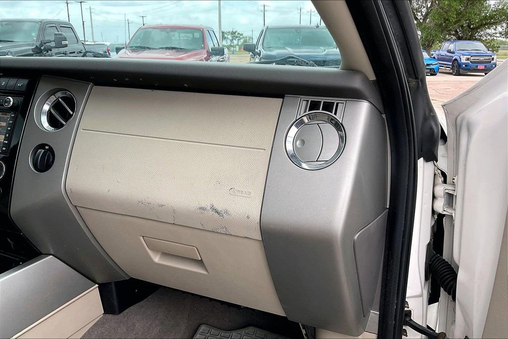Used 2014 Ford Expedition EL Limited w/ Equipment Group 301A image 23