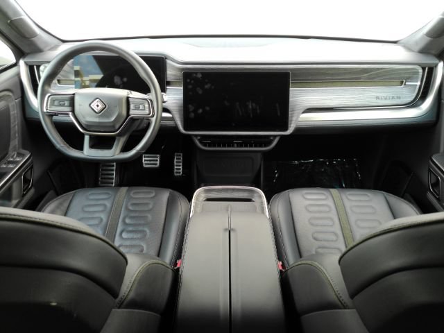 Used 2022 Rivian R1T Adventure AWD/4WD image 2