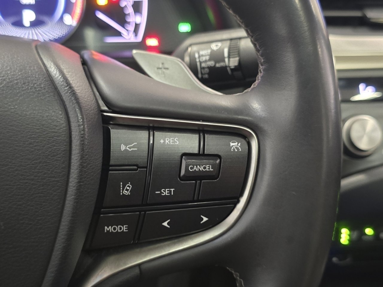 Used 2021 Lexus ES 350 w/ Premium Package image 29