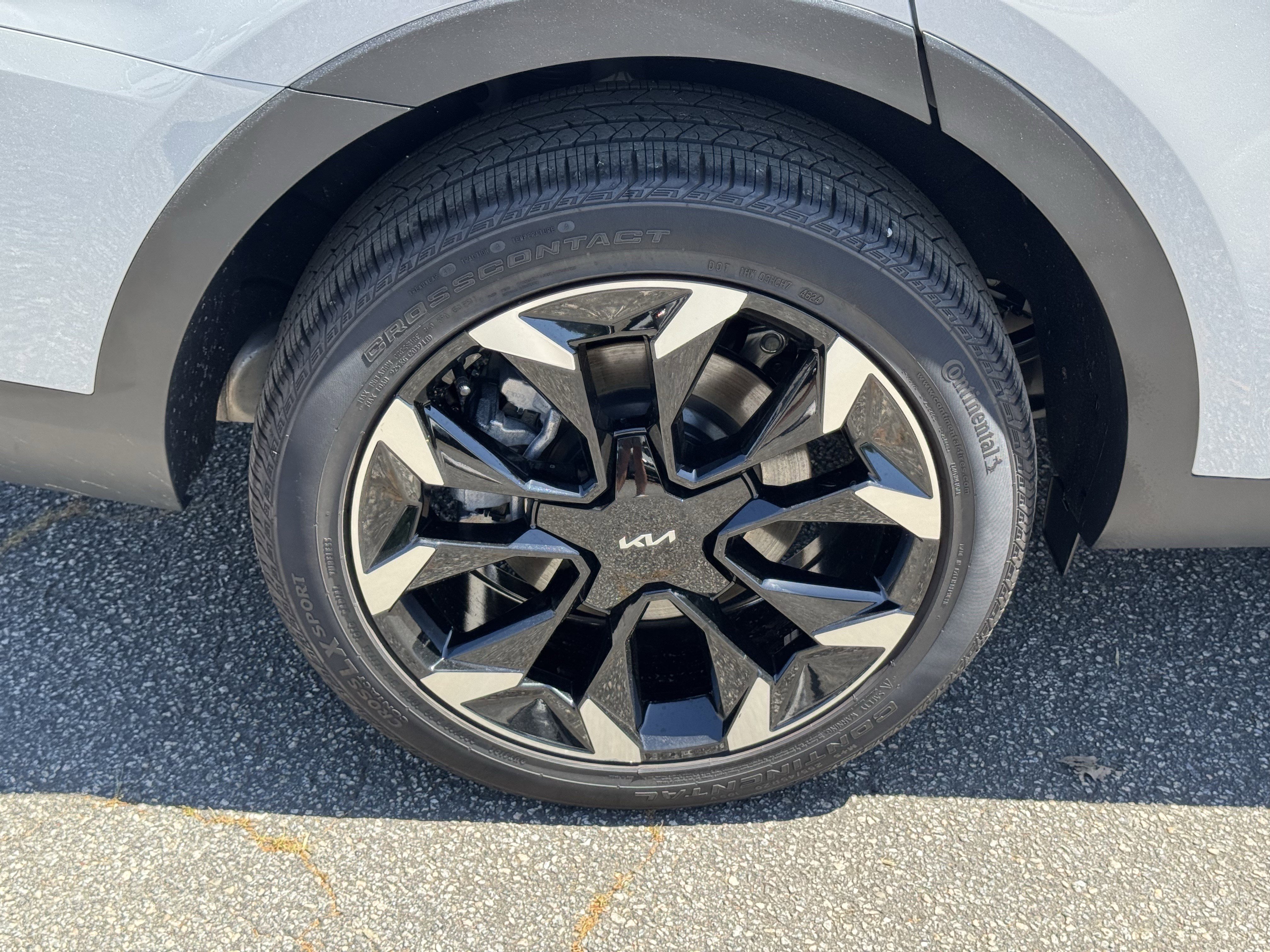 Used 2025 Kia Sorento EX w/ Panoramic Sunroof Package AWD/4WD image 17