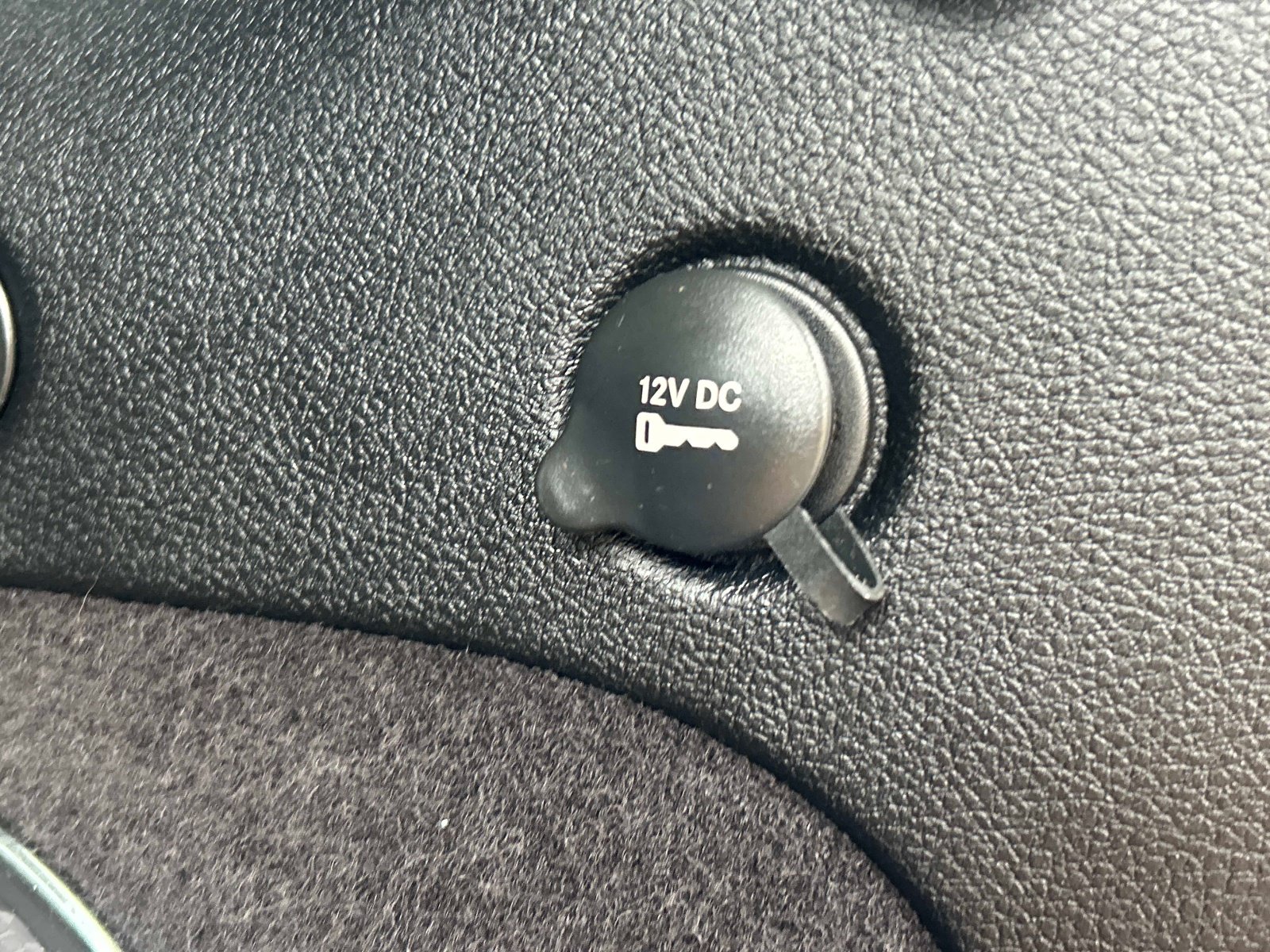 Used 2013 Jeep Grand Cherokee Altitude AWD/4WD image 13