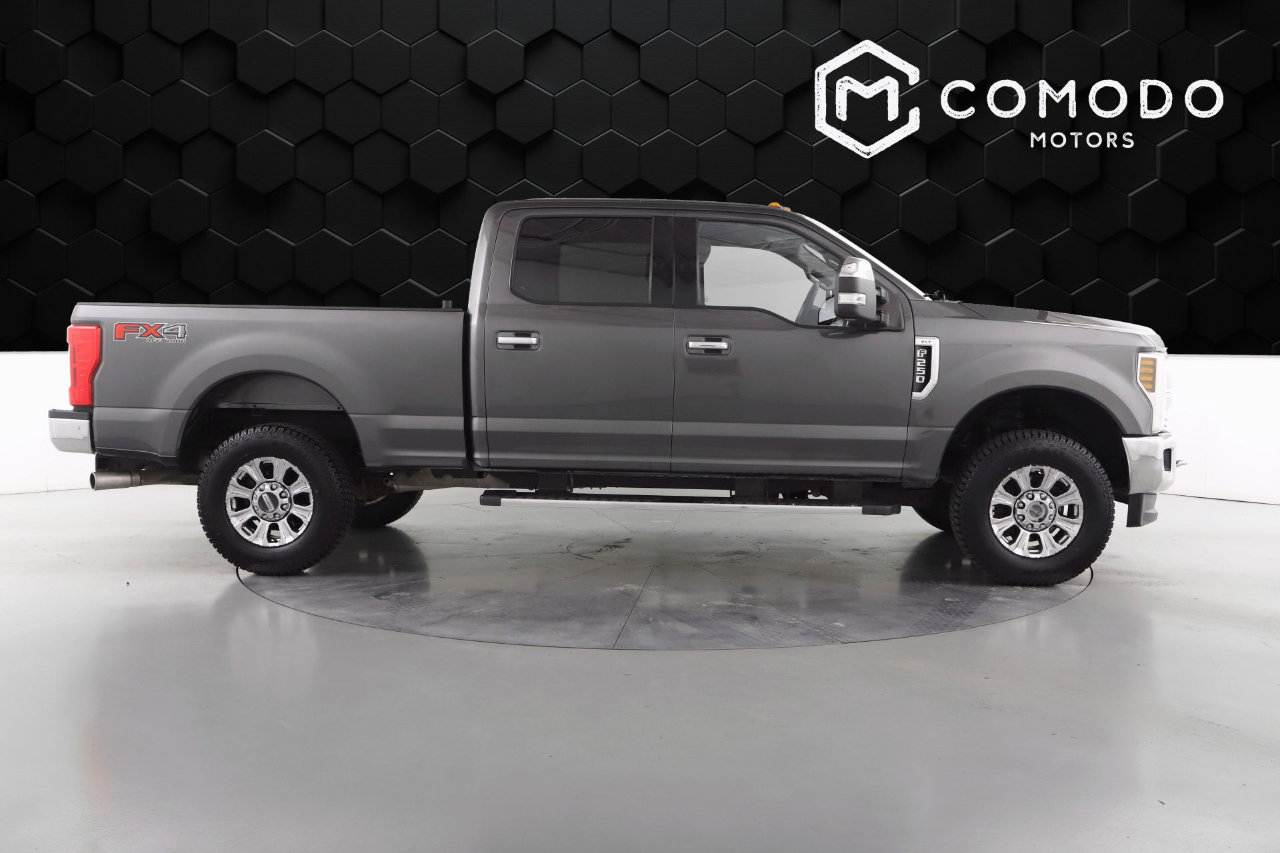 Used 2018 Ford F250 XLT w/ XLT Premium Package image 2