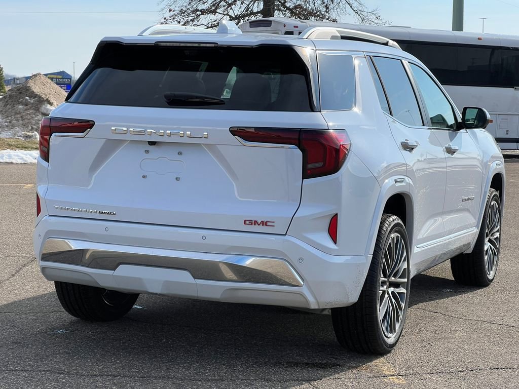 New 2026 GMC Terrain Denali w/ LPO, Floor Liner Package image 42