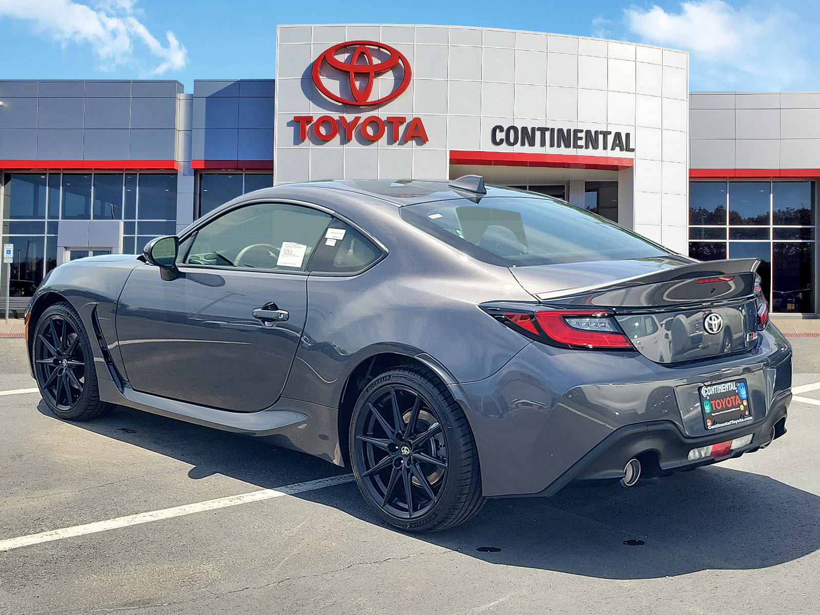 New 2026 Toyota GR86 Premium RWD image 4