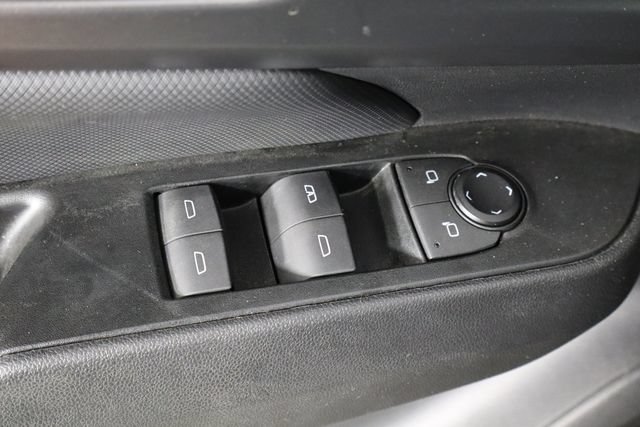 Used 2024 Chevrolet Equinox EV RS FWD image 19