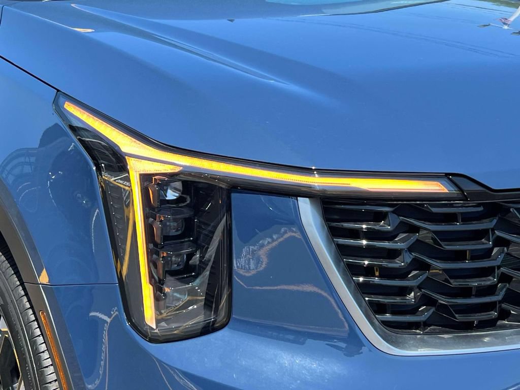 Certified 2025 Kia Sorento S AWD/4WD image 9