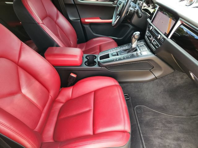 Used 2020 Porsche Macan AWD/4WD image 14