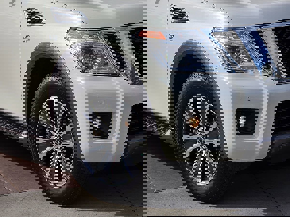 Used 2019 Nissan Armada SL w/ Premium Package image 5