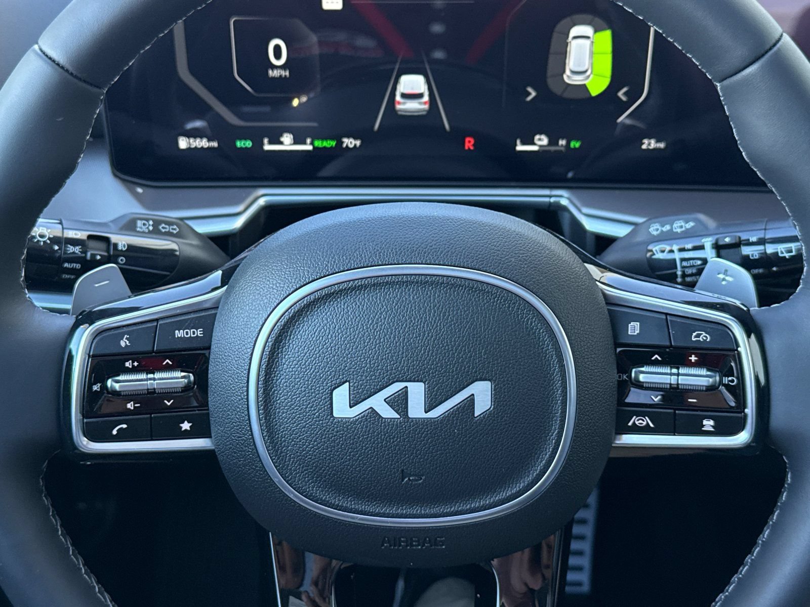 Certified 2025 Kia Sorento SX Prestige AWD/4WD image 26