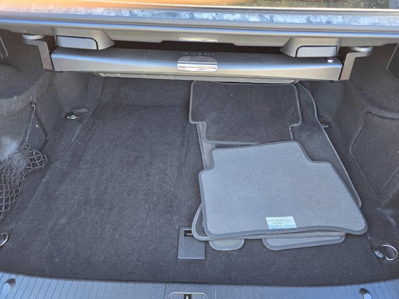 Used 2016 Mercedes-Benz E 400 E 400 4MATIC AWD 4dr Sedan image 25