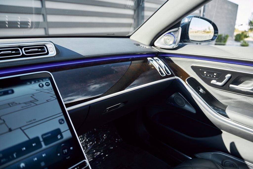 Used 2025 Mercedes-Benz Maybach S 580 4MATIC image 65