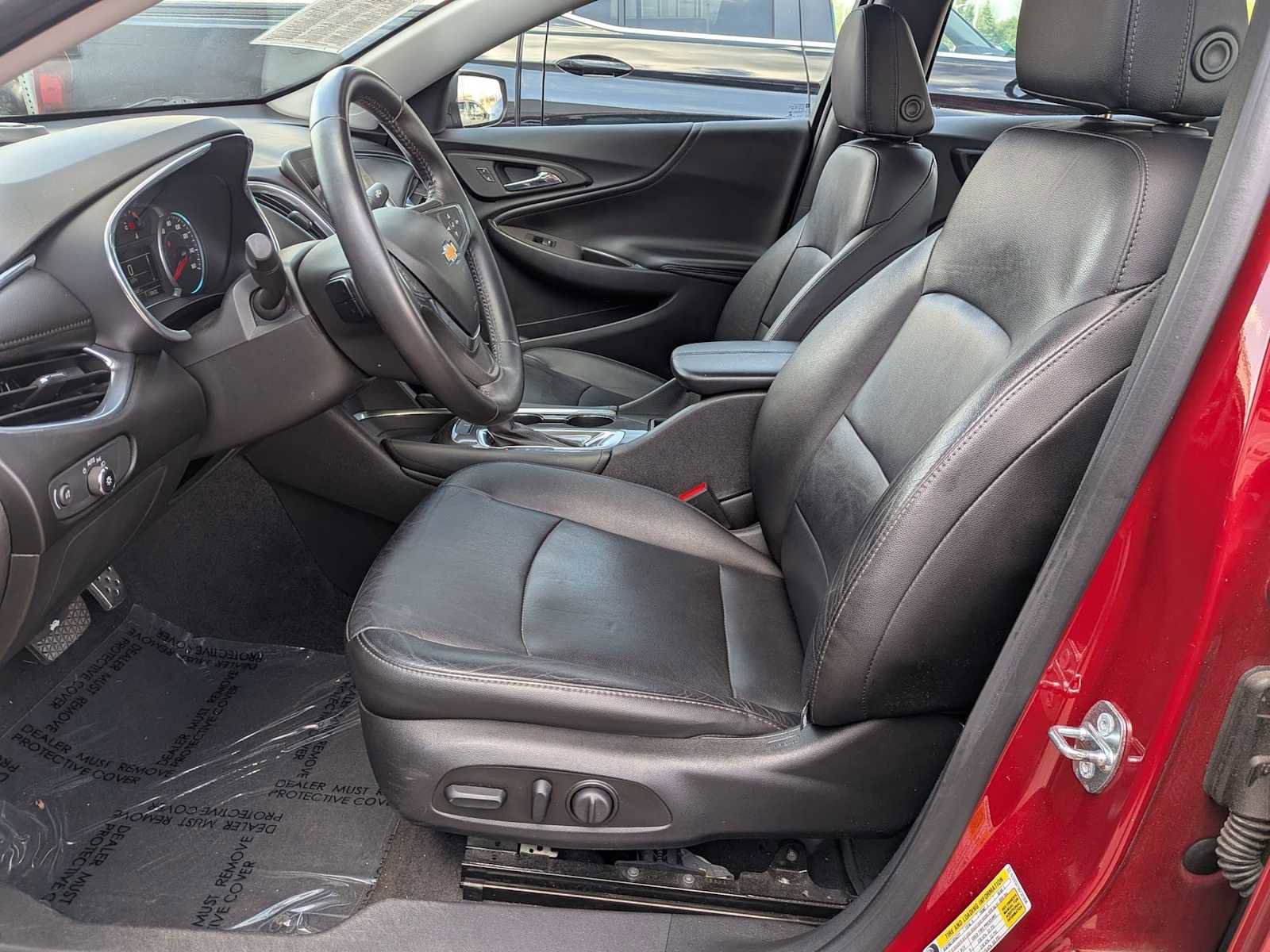 Used 2016 Chevrolet Malibu LT w/ Leather Package FWD image 14