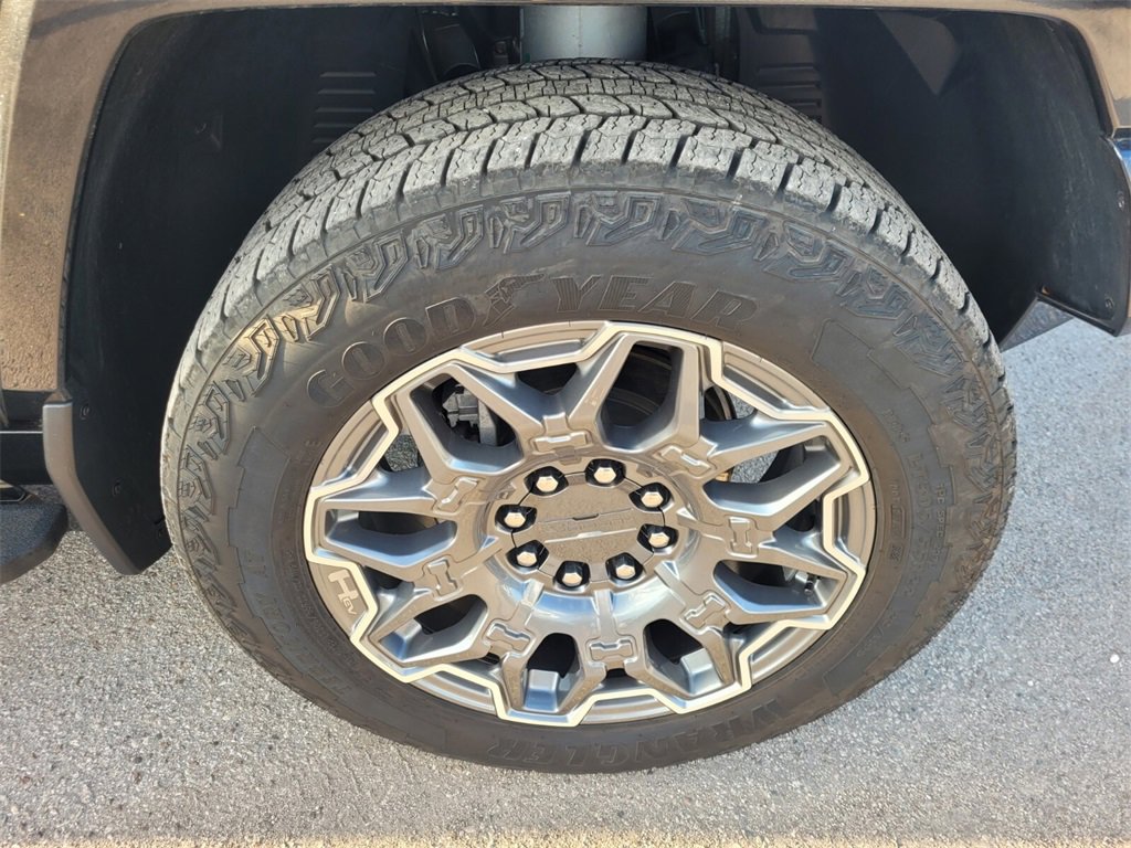 Used 2024 GMC Hummer EV 3X image 19