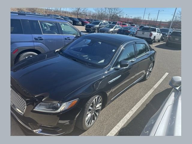 Used 2019 Lincoln Continental Reserve image 1