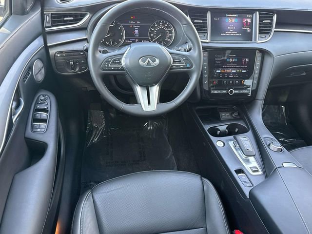 Certified 2025 INFINITI QX50 Luxe image 10