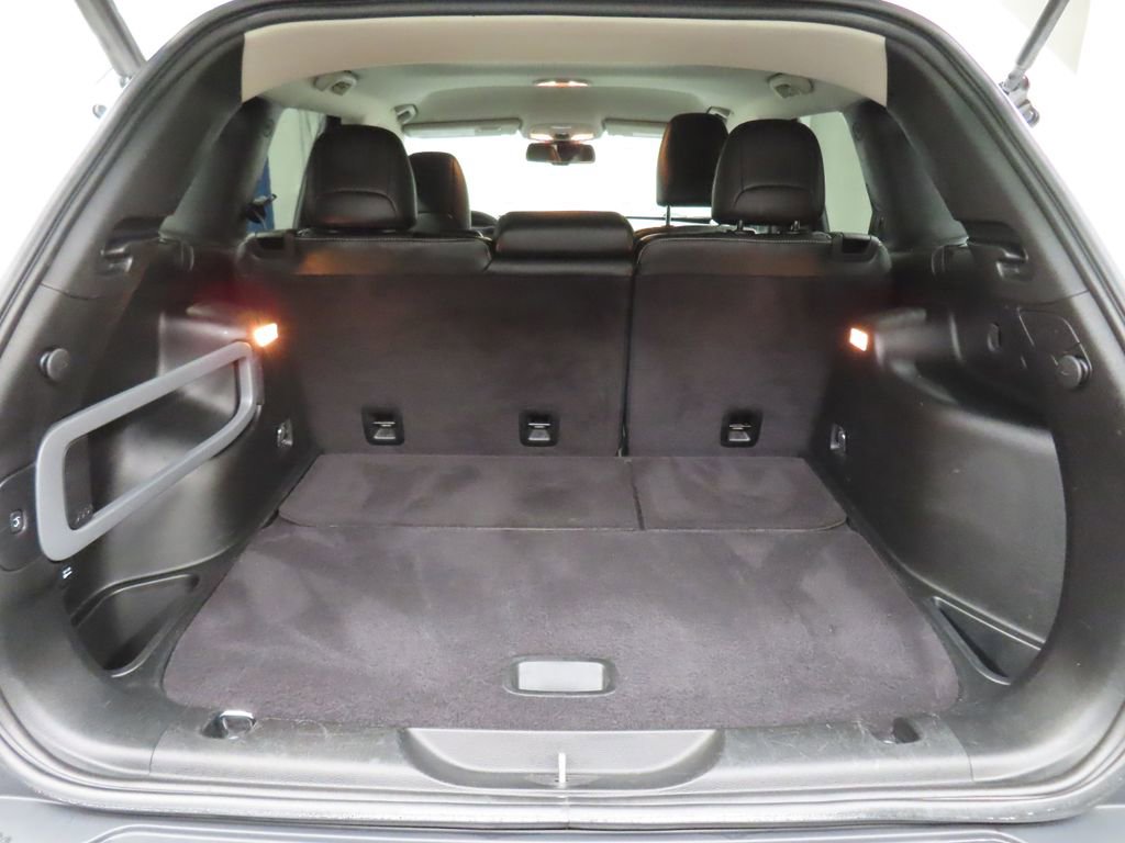 Used 2018 Jeep Cherokee Limited w/ High Altitude Package image 38