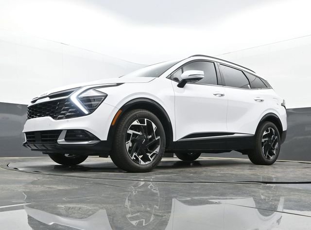 Used 2025 Kia Sportage SX image 12