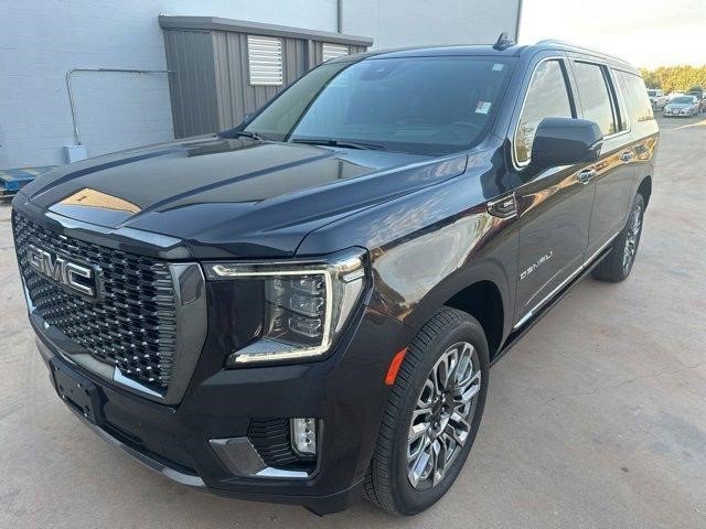 Certified 2024 GMC Yukon XL Denali Ultimate image 3
