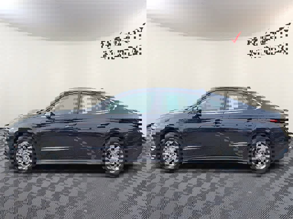 Certified 2025 Hyundai Sonata SE image 7