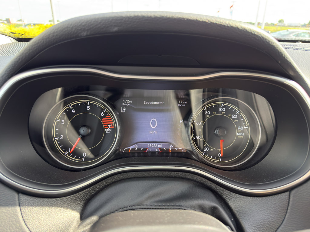 Used 2023 Jeep Cherokee Altitude Lux AWD/4WD image 23